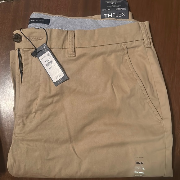 NWT. Tommy Hilfiger Chino - Picture 1 of 3